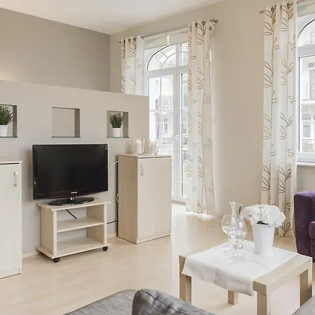 Apartament Vacationclub - Trzy Korony Piastów 2